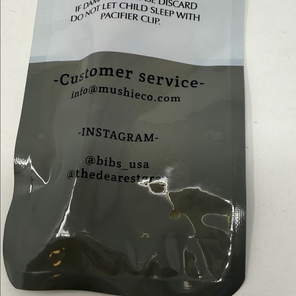 Mushie x The Dearest Grey Pacifier Clip Brand New - Picture 5 of 5